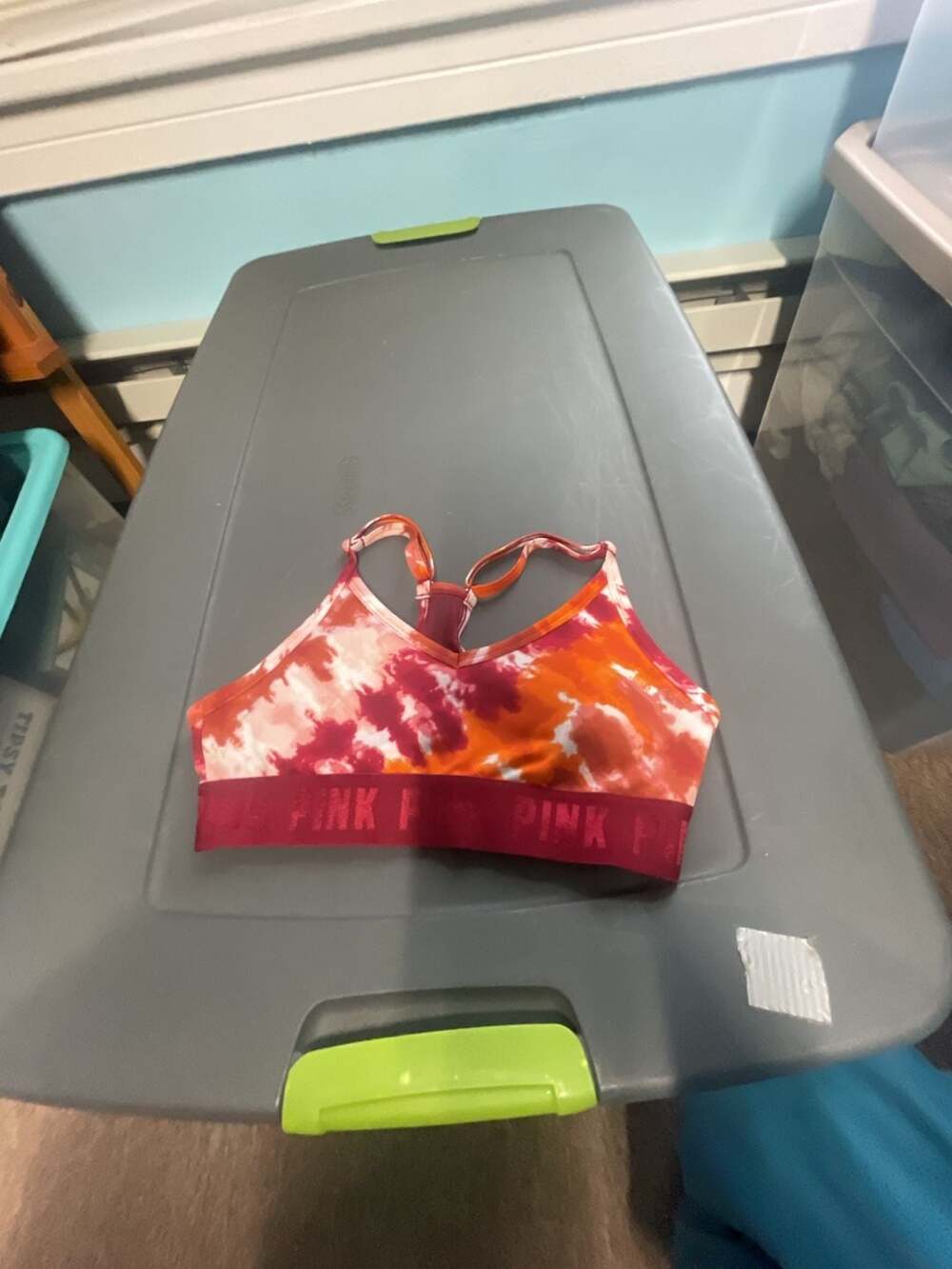 Victoria's Secret PINK Ultimate Sports Bra Size S Maroon Tie Dye NWT